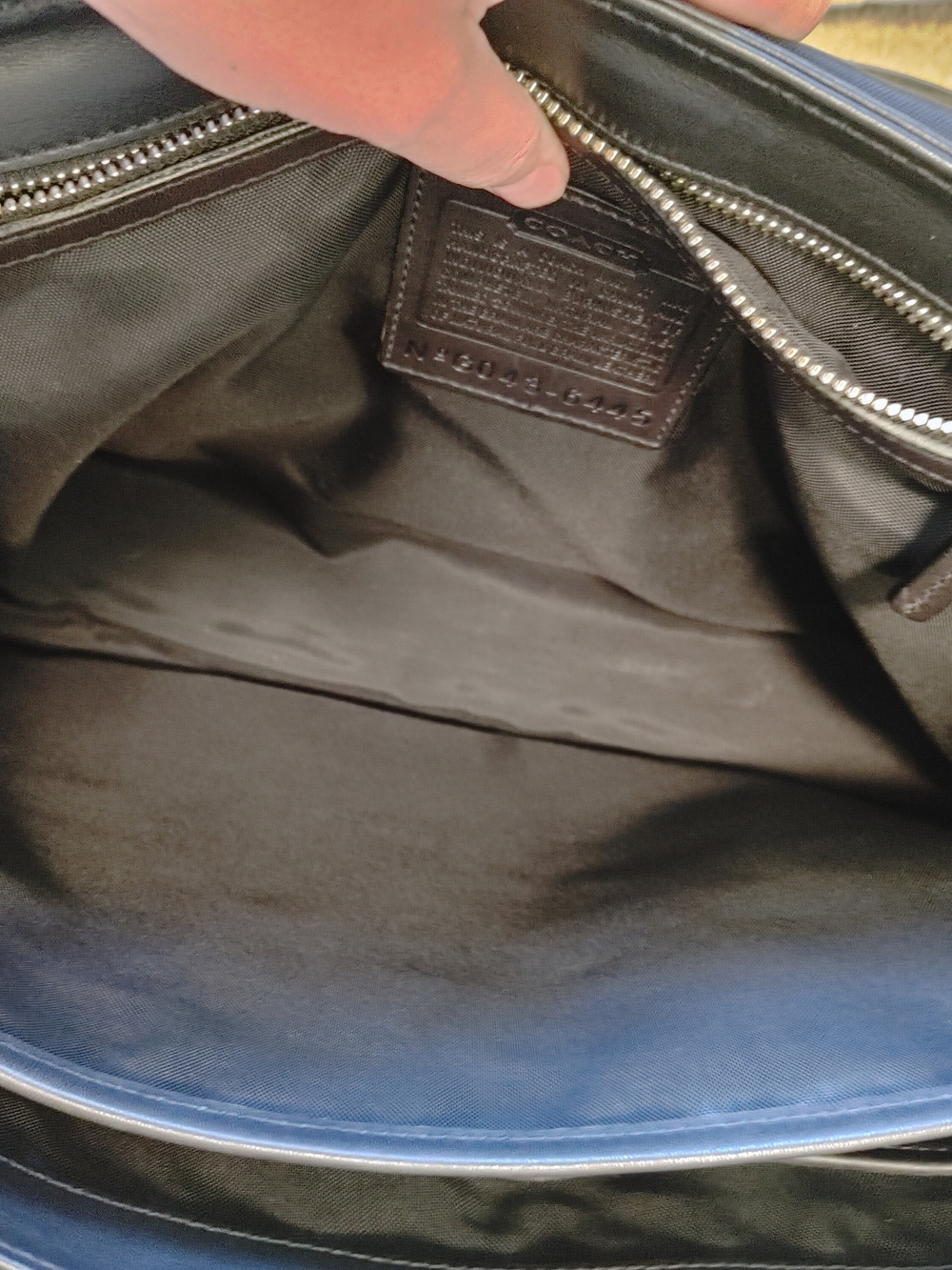 Vintage Coach Black Leather Messenger Bag - Picture 4 of 15